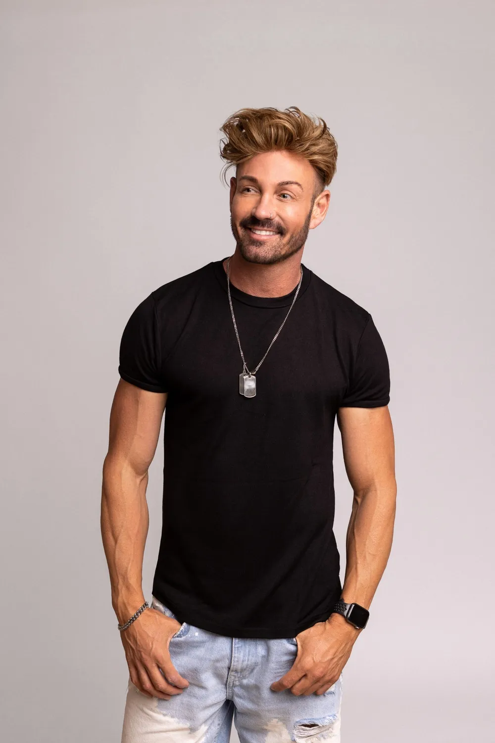 Hairify Kunde Torsten mit Haarsystem, Blick zur Seite